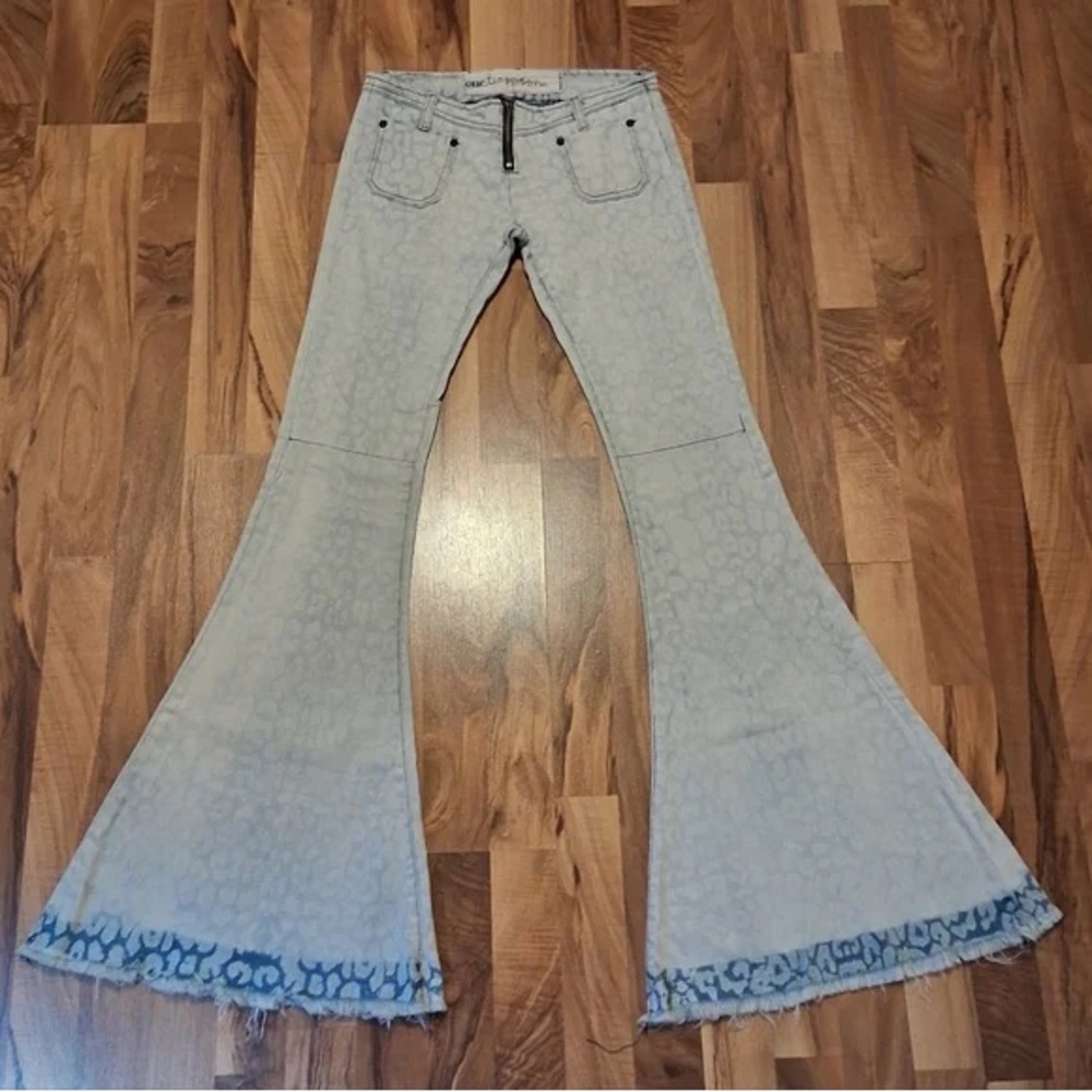 One Teaspoon Ziggy Cheetah Bell Bottom Flared Light Blue Jeans Leopard Print